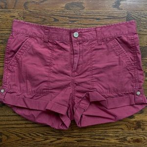 Women’s utility khaki shorts